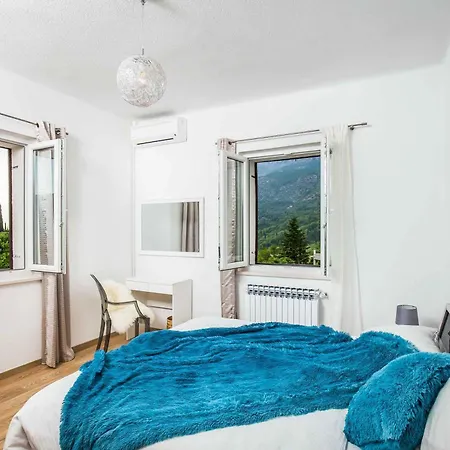 Nikos Country House Villa